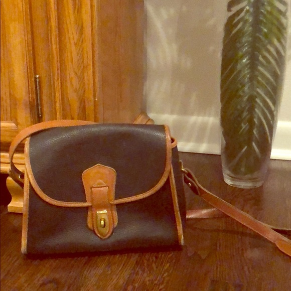 Dooney & Bourke Handbags - Vintage D&B leather Crossbody